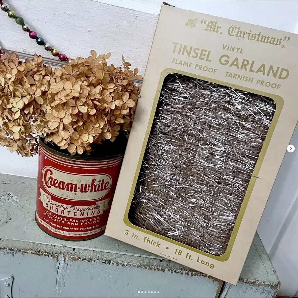 Vintage Mr. Christmas Vinyl Foil Tinsel Garland Pinkish Silver Original Box USA